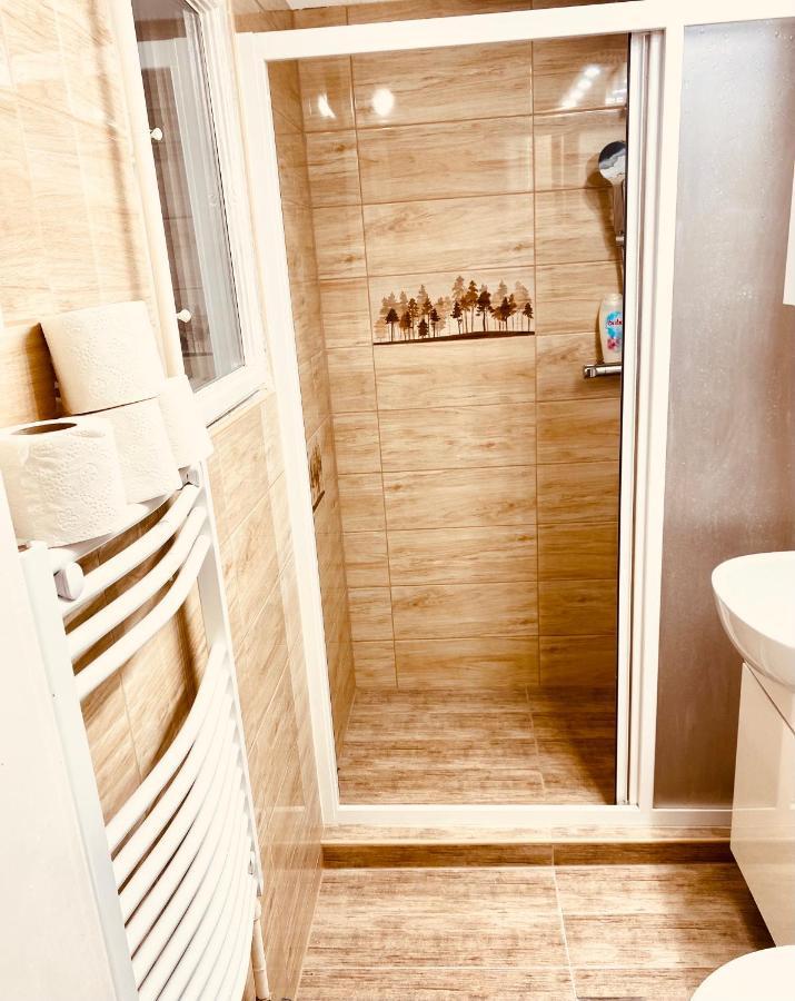 Kiraly78 Huge Apartament *