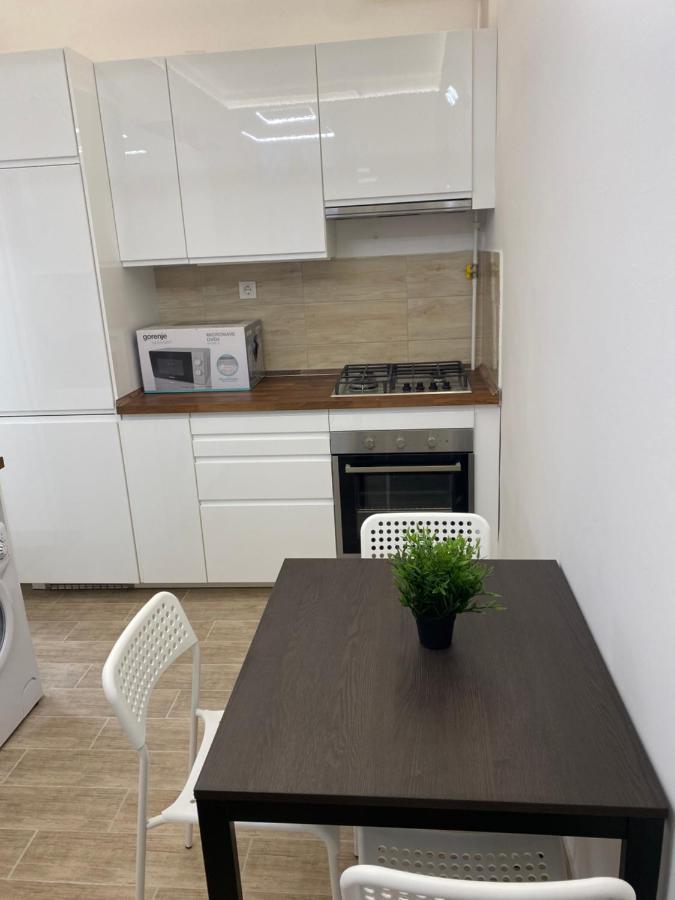 Kiraly78 Huge * Budapest